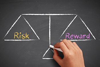 機會隨風險而生，各類資產中浮現收益機會